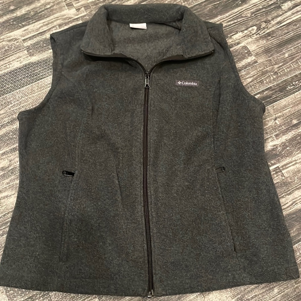 Columbia Fleece vest